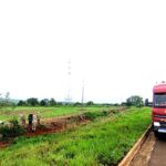 Carro capota durante ultrapassagem e ocupantes saem ilesos na BR-262