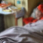 Idoso é abandonado em situações precárias no Bairro São Bento