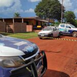 Familiares presenciaram homem assassinar primo com tiros na cabeça dentro do carro