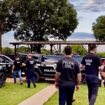 Polícia Civil cumpre 12 mandados em MS durante operação contra ‘batismo’ de adolescentes pelo PCC