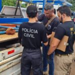 Dois são presos com 326 quilos de cocaína em caminhão que transportava placas solares