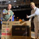 Moradora do Jardim Paraíso ganha carro sorteado pelo IPTU Premiado 2022