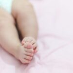 Brasil: Casal suspeito de quebrar costela de bebê de 17 dias é preso preventivamente, diz delegada