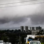 Acumulado de chuva em MS intensifica alerta de grande perigo para enxurradas e alagamentos