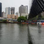 Ponte cede com mais de 100 pessoas entre RS e SC; bombeiros buscam por desaparecidos