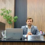 Vereador Enelvo Junior faz indicação para cobertura do CEM e aceleramento da cobertura das escolas