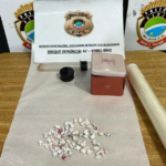 Mulher é presa pela Polícia Civil, com 70 porções de crack em Dourados