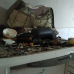 Mãe de seis já foi denunciada por maus-tratos e vizinhos suspeitaram de criança morta