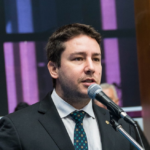 CCJR é favorável à tramitação do projeto que proíbe banheiros unissex em escolas