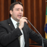 Deputado João Henrique quer proibir banheiros unissex em escolas