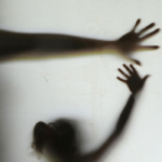 Violações sexuais contra crianças crescem quase 70% no Brasil