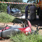 Motociclista morre ao fazer retorno e ser arremessado por Corolla no Monte Castelo