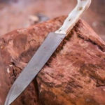 Adolescente é arrastada para milharal, estuprada e esfaqueada por vizinho em Mato Grosso do Sul 