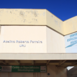 Moradores pedem para ter toldo e melhorias na rampa de acesso do CEM