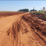 A pedido dos moradores do Assentamento Geraldo Garcia solicita que seja refeito o trabalho na estrada