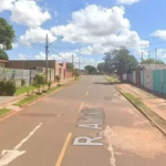 Durante a madrugada, atiradores em carro preto disparam contra jovem