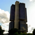 Mercado financeiro eleva projeção de crescimento para 2,19% em 2023