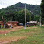 Jovem é preso por matar o padrasto para defender a mãe de agressão em aldeia indígena, em MS