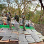 Mais de 5 toneladas de maconha prontas para distribuição é apreendida em fazenda no Paraguai