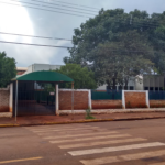 Bebedouros com aguá quente, ventiladores sem funcionar e ar condionado sem instalar: essa é a realidade das escolas públicas de Sidrolândia