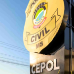 Confusão tem tiro disparado contra viatura e passageira nua em frente a policias na Nhanhá