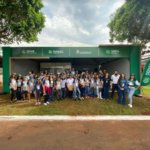 Alunos de escolas municipais visitam a Expo Sidrolândia em atividades do projeto De Olho no Material Escolar