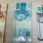 Homem é preso pela PF quando recebia encomenda com notas de reais falsas em Três Lagoas