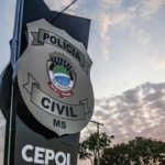 Bandidos invadem casa no Los Angeles, roubam carro e pedem resgate em Campo Grande