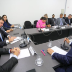 Governador participa de reunião do Conselho da Polícia Civil e formaliza promoção funcional da carreira