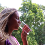 Não espere a sede apertar: beber água e alimentação leve ajudam a encarar o calorão em MS