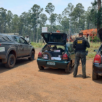 DOF apreende carros abarrotados com pneus e cigarros contrabandeados do Paraguai