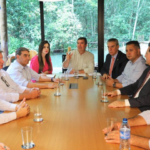 Com foco na infraestrutura, governador assina convênio para repasse de recursos ao Conisul