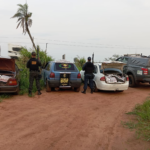 DOF apreende em Maracaju três carros carregados com pneus e cigarros