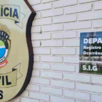 Marido tenta enforcar a esposa em casa e ameaça matar a filha em Dourados