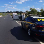 Homem morre após ser atingido por roda de carretinha que se soltou na BR-060