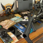 Polícia Civil deflagra operação “SILENT HILL”, prende nove pessoas e apreende dinheiro e diversas armas