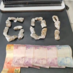 Polícia Civil prende dois foragidos e um terceiro por tráfico de drogas em Campo Grande