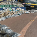 PRF apreende 452 Kg de cocaína e skunk em Corumbá