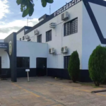 Homem coloca facão no pescoço de idosa para levar bolsa em ponto de ônibus no Parati em Campo Grande