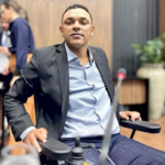 Durante eventos do aniversário de Sidrolândia, vereador Adavilton vai buscar cumprimento de Lei que garante acesso a pessoas com deficiência