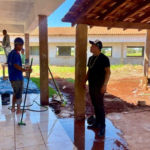 Vereador Otacir Figueredo acompanha de perto o progresso das obras na Escola Benigno Escobar