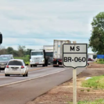 Colisão entre dois veículos mata adolescente na BR-060