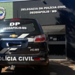 Pai e mais quatro homens matam namorado da filha em MS