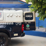 Jovem é preso por causar pânico na casa da esposa e sogra em Anastácio