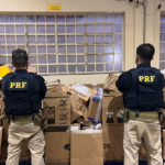Em ação conjunta, PRF e Receita Federal apreendem carga de mercadorias em Ponta Porã (MS)