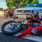 Briga de trânsito após ‘fechada’ termina com motociclista ferido no Jockey Club