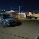 Antes de ser morto em confronto, suspeito fez família refém e deu coronhada em morador do Los Angeles