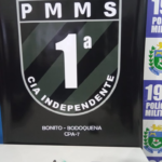 Polícia Militar em Bonito realiza abordagem à motocicleta e prende traficante