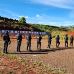 Policiais penais recebem treinamento avançado em serviços de escolta