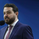 Empresário protocola pedido de cassação do vereador Claudinho Serra